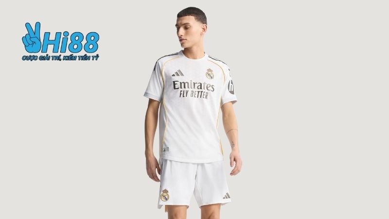 real-madrid-san-nha-sac-trang-hoang-gia-va-anh-kim-sang-trong