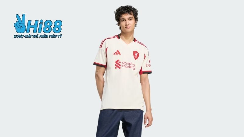 liverpool-san-nha-su-hoi-sinh-cua-sac-do-gym-red-va-diem-nhan-vang-dong