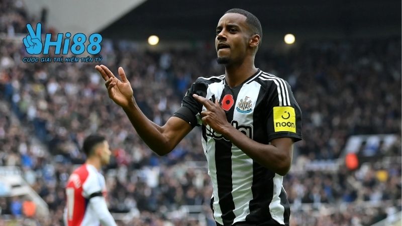alexander-isak-newcastle-united-nghe-thuat-cua-su-tinh-te